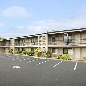 Travelodge By Wyndham Lions Gate 2*, Vancouver Canada
