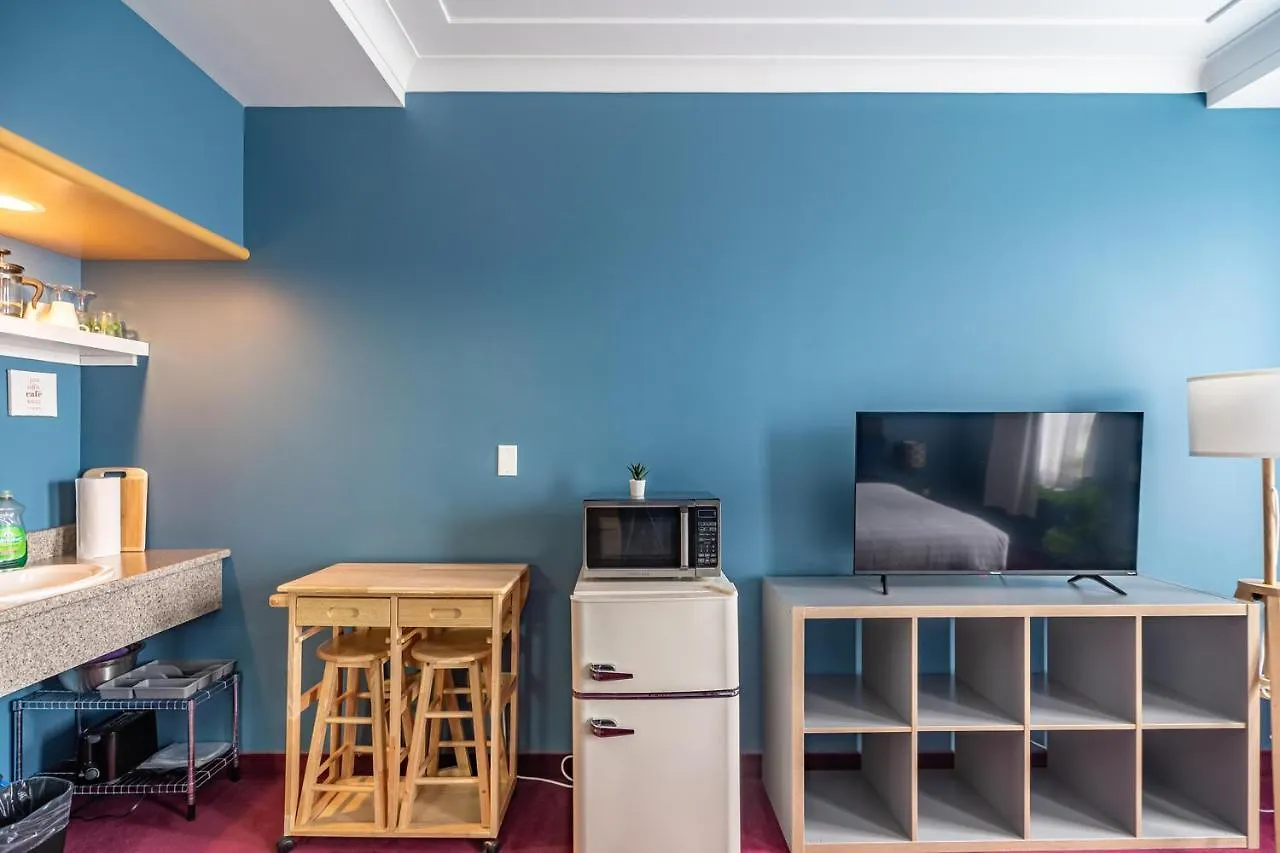 Old 300 Pleasant Studio #404 With Ac Hotel Halifax